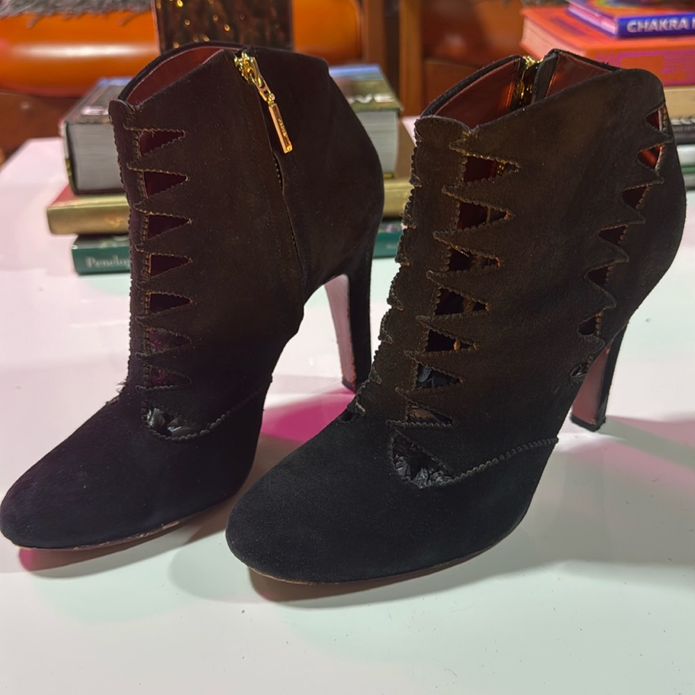 Aerin black suede booties size 8